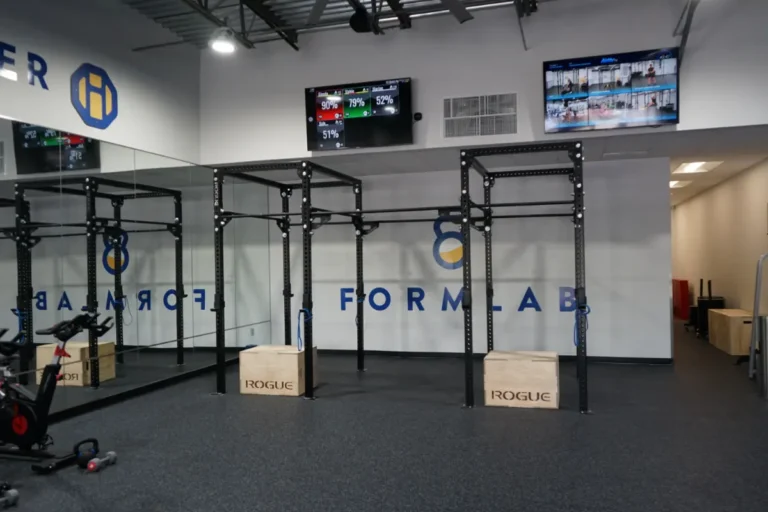 A crossfit rig at a gym.